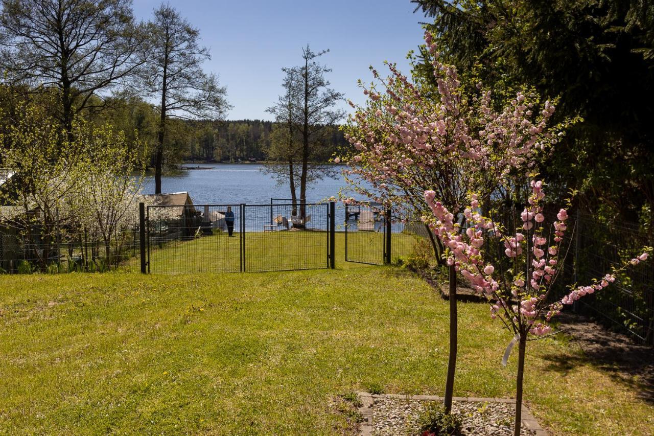 Apartament Nad Jeziorem Sukiel Z Wlasna Plaza Olštýn Exteriér fotografie